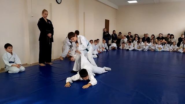 Аттестация на 2 кю, синий пояс по Прикладному айкидо, Данил Г., 9лет. смотреть онлайн