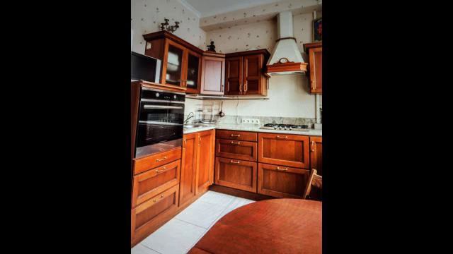 М. Киевская, Кутузовский пр-т,2 комн.кв, еврор... смотреть онлайн