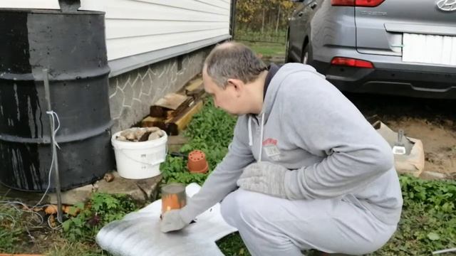 31. Столбчатый фундамент под автомобильный навес. Заливаю первый столб. смотреть онлайн