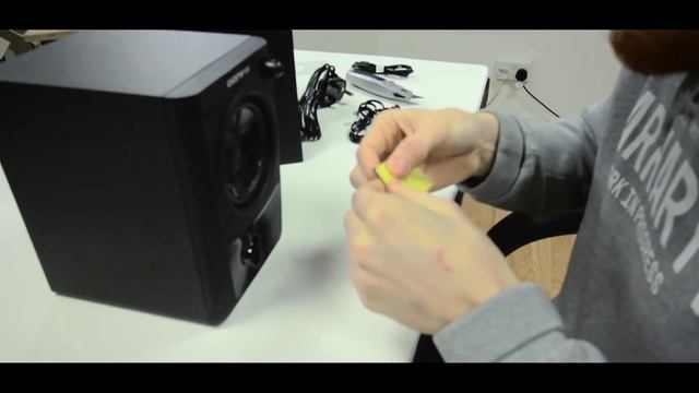 M-Audio AV42 Unboxing, Set Up & Test смотреть онлайн