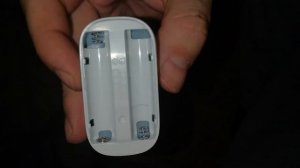 Пульсоксиметр с китая не работает. Продавец говорит - я не правильно вставляю батарейки.