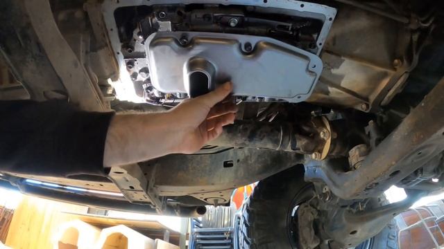 Auto trans service guide - Toyota Hilux (most4wds) смотреть онлайн