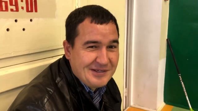 Флорбол с Сосновом Бору, игра для настоящих мужиков. смотреть онлайн