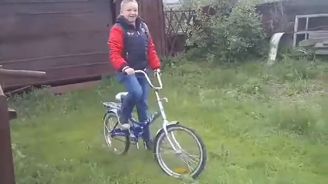 Трюк на велосипеде (козёл)(1) смотреть онлайн