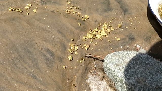 А вы говорили, так не бывает? Но опять золото и думаю алмазы?! смотреть онлайн