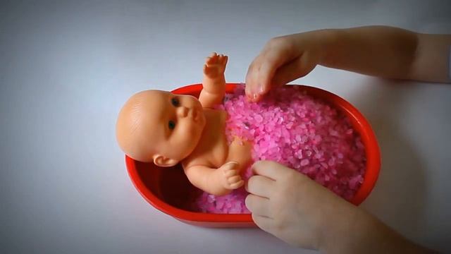 ВидеоОБЗОР with a doll Pupsik Toys for Girls Bathe bobblehead COLOR COLOR TEACH TEACH смотреть онлайн