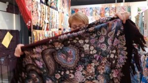 Над серебряной водой. Павловопосадские платки в Минске. Алёна