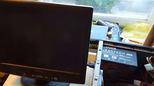 Asus M2N8 VMX with AMD Athlon 64 x2 Dual Core at 3 0 GHz смотреть онлайн