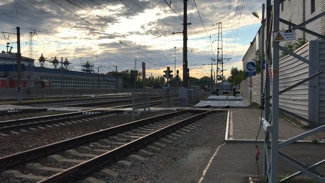 Генерал П36-0147: утреннее отправление со ст. Молот и вечернее прибытие на о.п. Депо смотреть онлайн