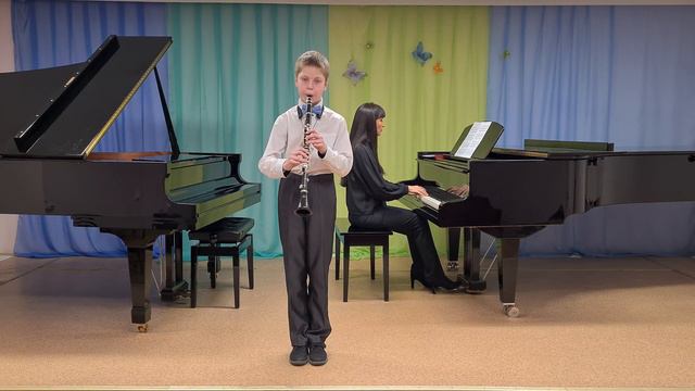 А. Комаровский - "Весёлая пляска". Галынин Артур 11 лет (кларнет) смотреть онлайн