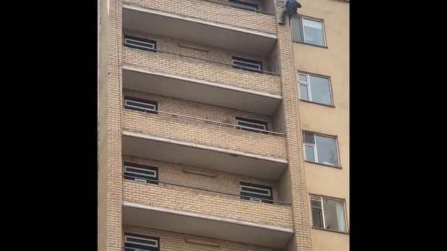 09.04.22 второй день демонтажа кирпичной кладки ЖК Кампус смотреть онлайн