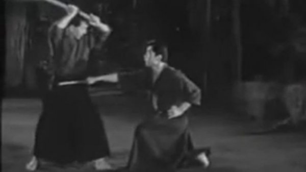 Kodachi de Katori Shinto Ryu por Risuke Otake