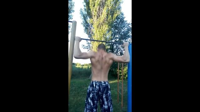Тренировка на турниках для начинающих. WORKOUT смотреть онлайн