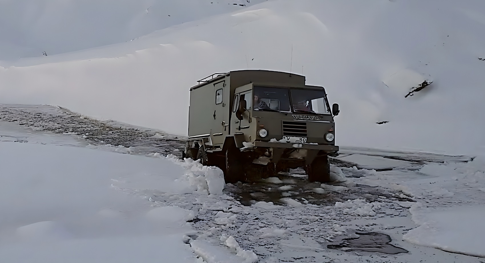 Каждый хотел бы себе такой автомобиль! Высокопроходимый Volvo 6х6 (бензин V6, 125 л.с.). Для охоты смотреть онлайн