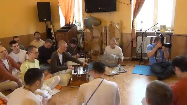 Киртан Нитай Мангала пр смотреть онлайн