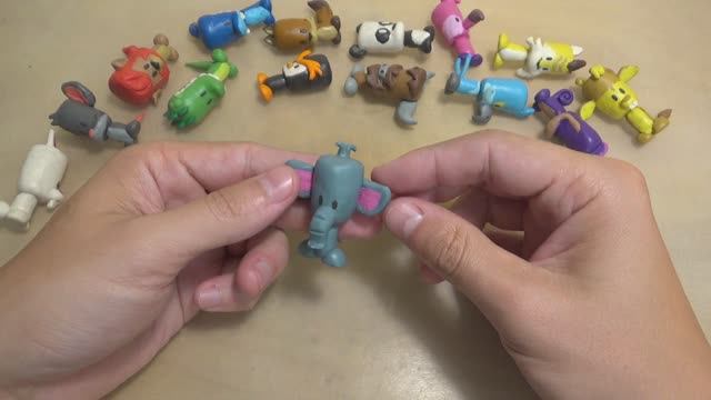 Слон Фрэнк из игры Suspects. смотреть онлайн