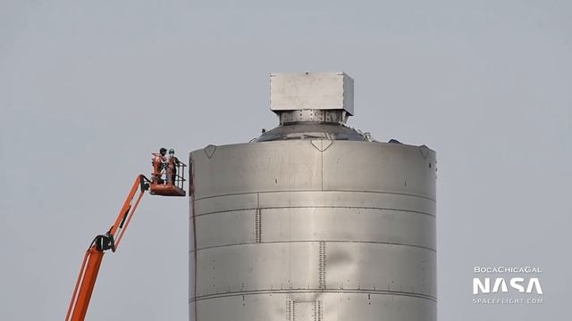 SpaceX Boca Chica - New Starships Take Shape as SN5 Awaits Testing смотреть онлайн