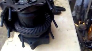 Шум  главной  пары  КПП  ЛуАЗ  при  +0,3  относительно "базы".