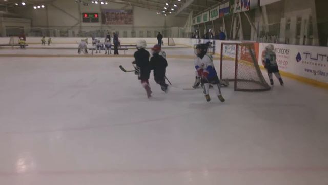 Хоккей: Хризотил 1 - Автомобилист 1 смотреть онлайн