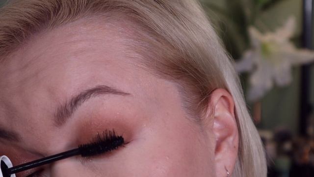 Новая тушь от Maybelline New York Colossal Curl Bounce! Тест-драйв. смотреть онлайн