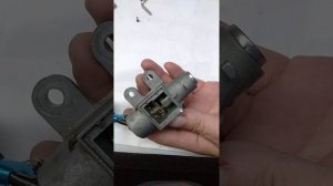 Как разобрать замок зажигания скутер, мопед, мотороллер. Ключ по замку зажигания.