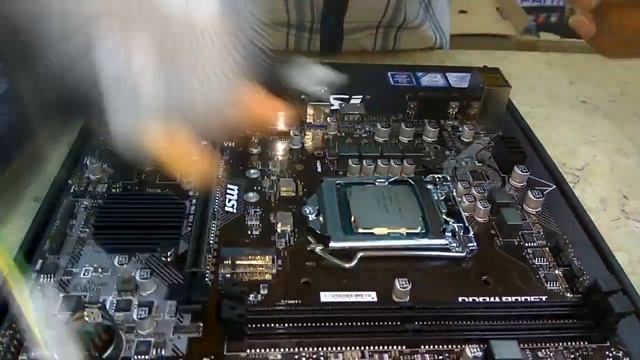 How to install intel CPU I5 8400 Motherboard MSI B360M PRO VH & M 2 G Skill 120GB Tech Land смотреть онлайн
