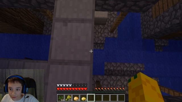 КАК СПАСТИСЬ ОТ ЦУНАМИ!?! (Minecraft) смотреть онлайн