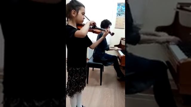 Сойнова Екатерина исполняет А. Комаровский Концертино смотреть онлайн