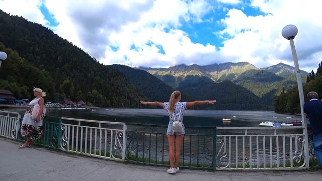 #2 Абхазия: ЛИШЕНИЕ прав и ШТРАФ 12 000 // Озеро Рица ЦЕНЫ // Дача Сталина // Абхазия отзывы 2019 смотреть онлайн