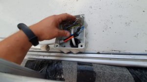 Установка солнечных панелей на кемпер.