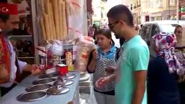 amazing ice cream seller смотреть онлайн