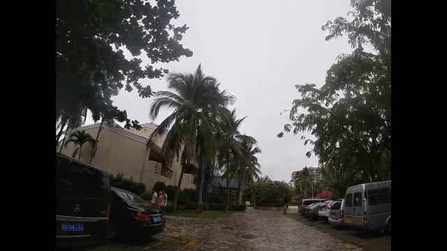 Хайнань Санья отель Palm Beach Resort Spa смотреть онлайн