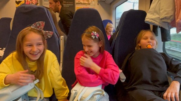 ВЛОГ Мы летим в Дубай с Юлей, Лешей и Алисой