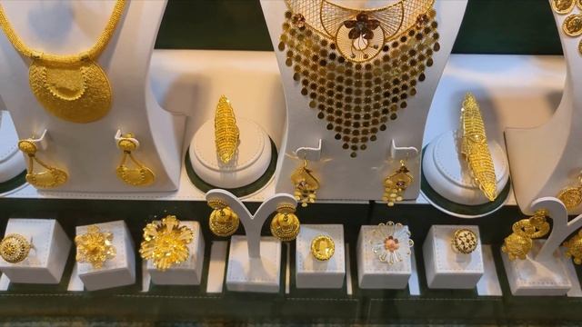 [4K] Dubai Gold Souk | Dubai Gold Market | Latest Gold styles смотреть онлайн