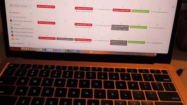 BEHIND THE SCENES OF LAUNCHING A PODCAST PART 1|PODCAST LAUNCH|VIDEO PODCAST|SPOTIFY|APPLE PODCAST
