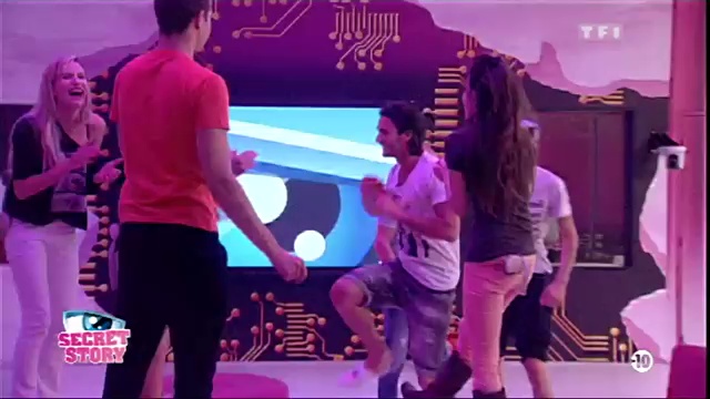 Very Dirty Dancing ( Http://secretstory5realtv.blogparty.fr )