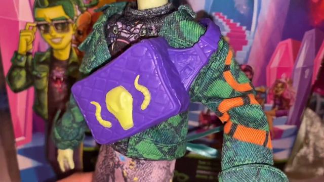Monster High G3 Deuce Gorgon Doll Review! смотреть онлайн