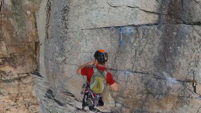 Gunks POV Route Beta: "CCK" (5.7), linking pitches 2 & 3 "Cascading Crystal Kaleidoscope" смотреть онлайн