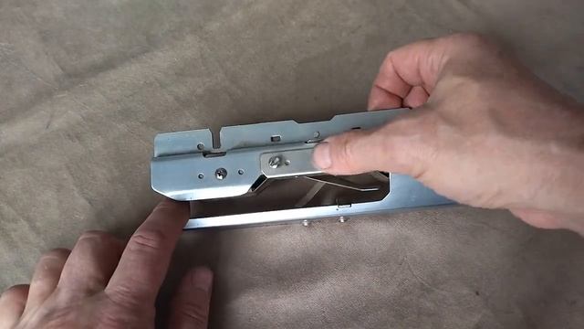 Каретка Brother KR-838. Пикейные кнопки (окончание) и ремонт моста. смотреть онлайн