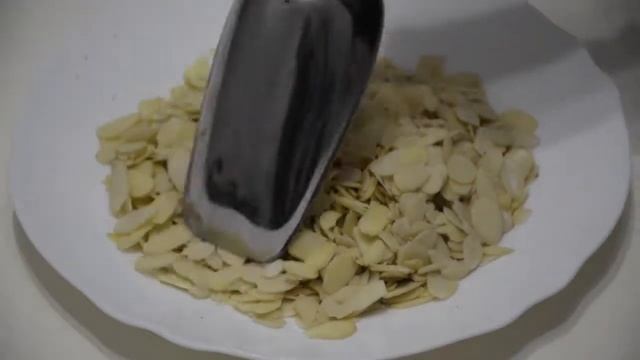 Миндальные хлопья смотреть онлайн