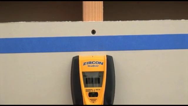 How to Use a Zircon MultiScanner i320 OneStep Stud Finder Wall Scanner to Find Wall Studs смотреть онлайн