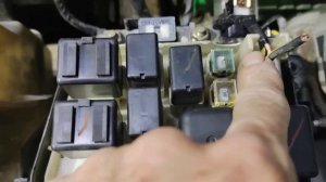 проблема запуска mazda premacy с замка зажигания щелчки в районе стартера , стартер не крутит