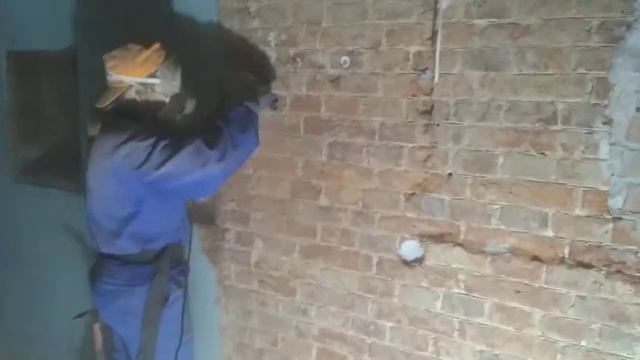 Очистка кирпича от штукатурки и высолов. Лофт кирпич. смотреть онлайн