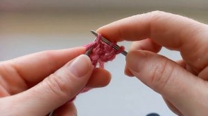 Вяжется легко и быстро. Полупатентная резинка. Вязание для начинающих.