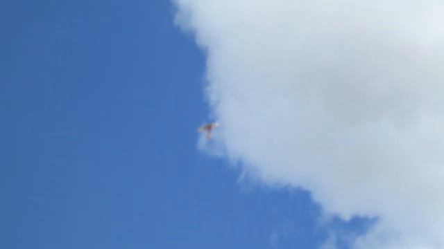 QUEBRA DE HÉLICE EM PLENO VOO DE TESTE (PIPER 1700 DE ENVERGADURA.) смотреть онлайн