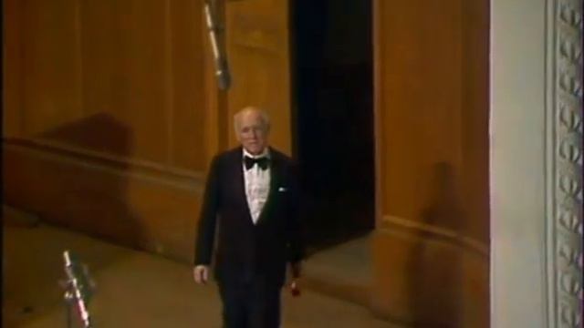 Sviatoslav Richter plays Haydn Piano Concerto in D - video 1983 best quality смотреть онлайн