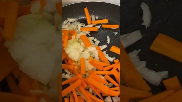 Фунчоза с курицей и овощами?