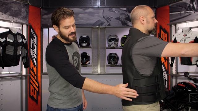 ICON Regulator D3O Vest Review at RevZilla.com смотреть онлайн