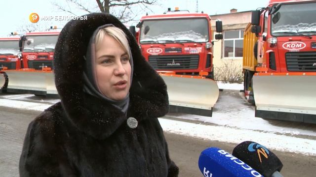 Коммунальная техника продолжает поступать в муниципалитеты смотреть онлайн