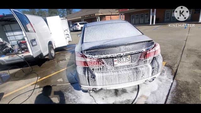 SOFRESHCARCARE detailed gone wrong on a Mercedes Benz and a Honda Accord #fyp #mercedesbenz #honda смотреть онлайн